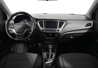 Подержанный автомобиль Hyundai Solaris Sedan 2019 года (11 фото)