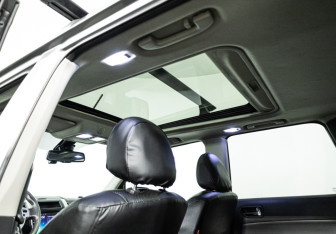 Подержанный автомобиль Nissan X-Trail 2011 года (15 фото)