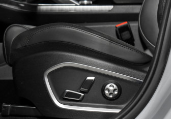 Подержанный автомобиль Geely Tugella 2023 года (12 фото)