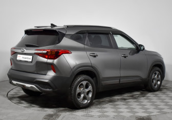Подержанный автомобиль Kia Seltos 2021 года (5 фото)