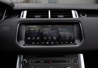 Подержанный автомобиль Land Rover Range Rover Sport 2017 года (22 фото)