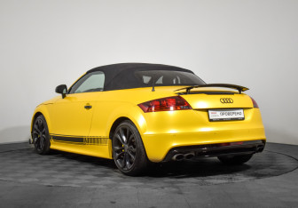 Подержанный автомобиль Audi TTS Roadster 2008 года (7 фото)