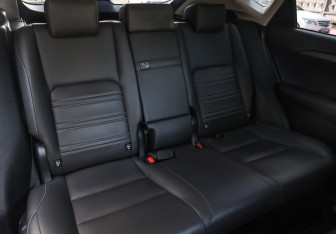 Подержанный автомобиль Lexus NX 2017 года (26 фото)