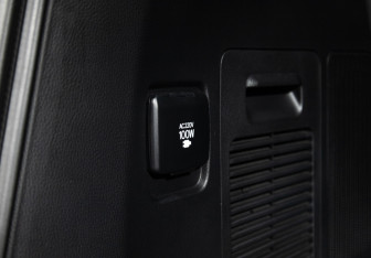 Подержанный автомобиль Toyota Land Cruiser Suv 2021 года (32 фото)