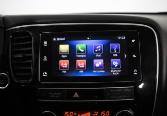 Подержанный автомобиль Mitsubishi Outlander 2019 года (13 фото)