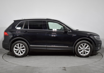 Подержанный автомобиль Volkswagen Tiguan 2019 года (4 фото)