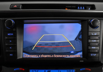 Подержанный автомобиль Toyota RAV4 2017 года (19 фото)