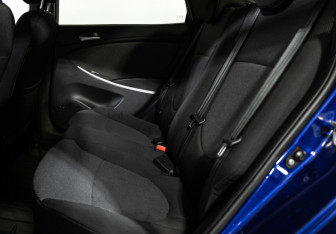 Подержанный автомобиль Hyundai Solaris Sedan 2013 года (10 фото)