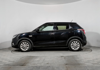 Подержанный автомобиль SsangYong Tivoli 2016 года (8 фото)
