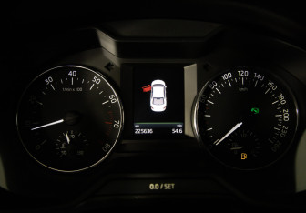 Подержанный автомобиль Skoda Octavia Liftback 2016 года (13 фото)