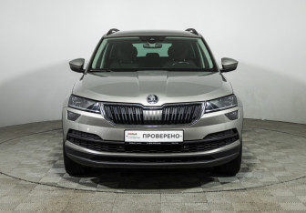 Подержанный автомобиль Skoda Karoq 2020 года (2 фото)