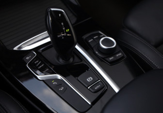 Подержанный автомобиль BMW X3 2021 года (19 фото)