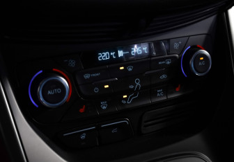 Подержанный автомобиль Ford Kuga 2018 года (18 фото)