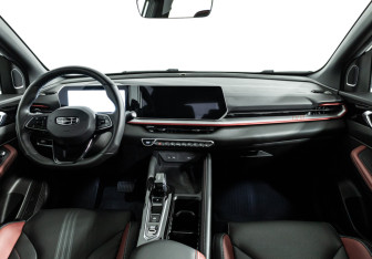 Подержанный автомобиль Geely Coolray 2024 года (13 фото)