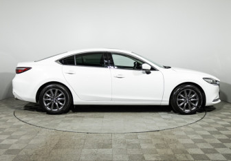 Подержанный автомобиль Mazda 6 Sedan 2023 года (4 фото)