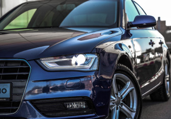 Подержанный автомобиль Audi A4 Sedan 2015 года (2 фото)