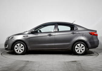 Подержанный автомобиль Kia Rio Sedan 2013 года (8 фото)
