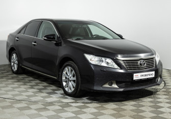 Подержанный автомобиль Toyota Camry Sedan 2014 года (3 фото)