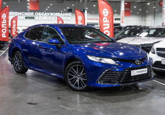 Подержанный автомобиль Toyota Camry Sedan 2021 года (7 фото)