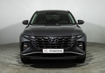 Подержанный автомобиль Hyundai Tucson 2022 года (2 фото)