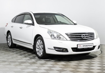 Подержанный автомобиль Nissan Teana 2010 года (3 фото)
