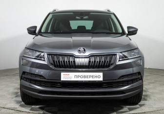 Подержанный автомобиль Skoda Karoq 2020 года (2 фото)