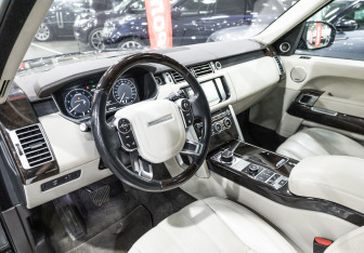 Подержанный автомобиль Land Rover Range Rover 2014 года (14 фото)