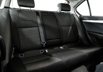 Подержанный автомобиль Skoda Octavia Liftback 2016 года (19 фото)