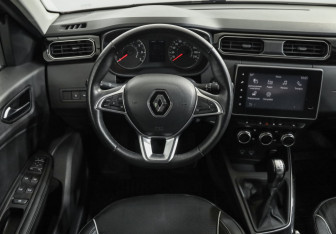 Подержанный автомобиль Renault Arkana 2019 года (11 фото)