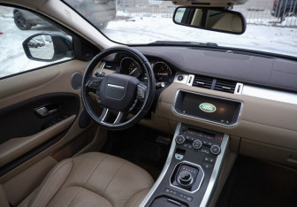 Подержанный автомобиль Land Rover Range Rover Evoque 2017 года (10 фото)