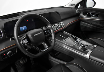 Подержанный автомобиль Jaecoo J8 2024 года (10 фото)