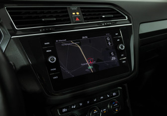Подержанный автомобиль Volkswagen Tiguan 2017 года (17 фото)