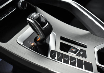 Подержанный автомобиль Geely Coolray 2020 года (11 фото)