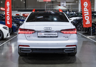 Подержанный автомобиль Audi A6 Sedan 2020 года (11 фото)