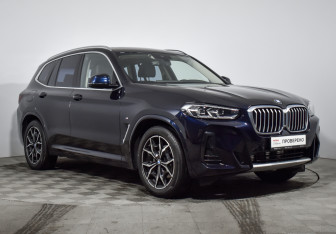 Подержанный автомобиль BMW X3 2022 года (4 фото)
