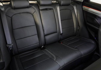 Подержанный автомобиль Geely Coolray 2022 года (26 фото)