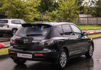 Подержанный автомобиль Mazda 3 Hatchback 2008 года (6 фото)
