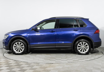 Подержанный автомобиль Volkswagen Tiguan 2019 года (8 фото)