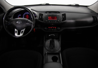 Подержанный автомобиль Kia Sportage 2013 года (9 фото)