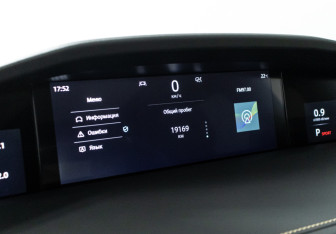 Подержанный автомобиль Changan UNI-K 2023 года (12 фото)