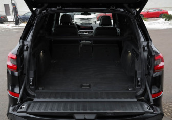 Подержанный автомобиль BMW X5 2019 года (37 фото)