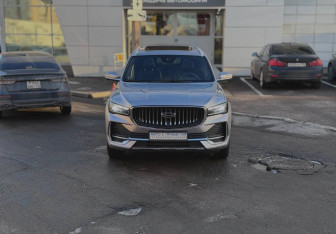Подержанный автомобиль Geely Monjaro 2024 года (2 фото)