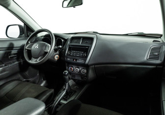 Подержанный автомобиль Mitsubishi ASX 2019 года (9 фото)