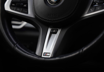 Подержанный автомобиль BMW X6 2020 года (16 фото)