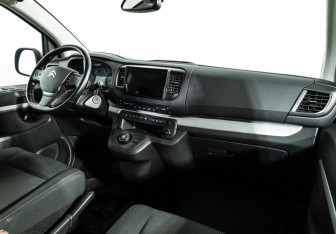 Подержанный автомобиль Citroen SpaceTourer 2019 года (9 фото)