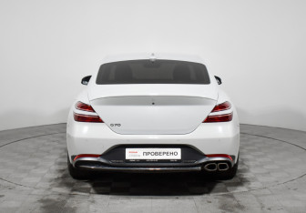 Подержанный автомобиль Genesis G70 2022 года (6 фото)