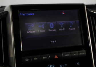 Подержанный автомобиль Toyota Land Cruiser Suv 2017 года (15 фото)