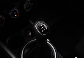 Подержанный автомобиль Mitsubishi ASX 2012 года (12 фото)