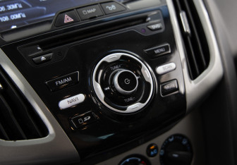 Подержанный автомобиль Ford Focus Hatchback 2012 года (17 фото)