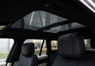 Подержанный автомобиль Land Rover Range Rover 2020 года (32 фото)